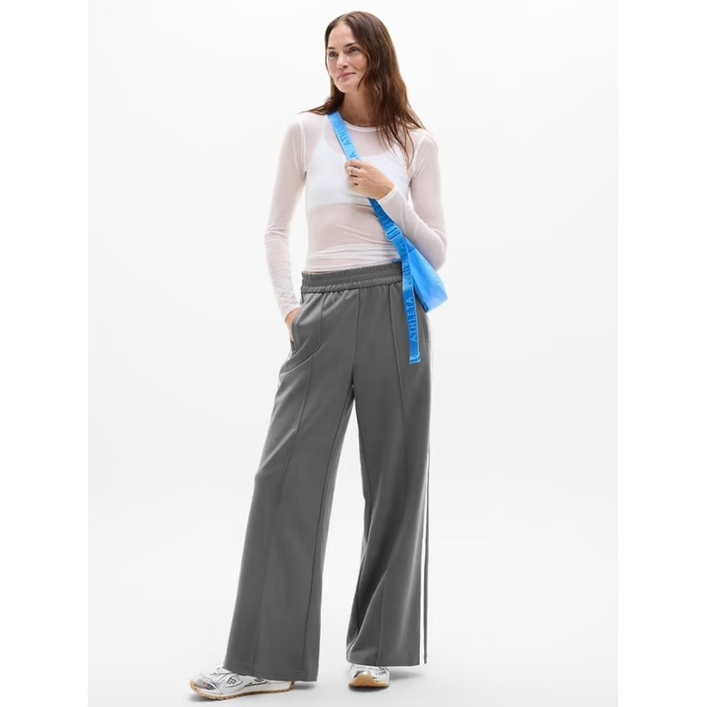 Athleta Tempo Mid-Rise Wide Leg Pants Grey White Pintuck High Rise Petite